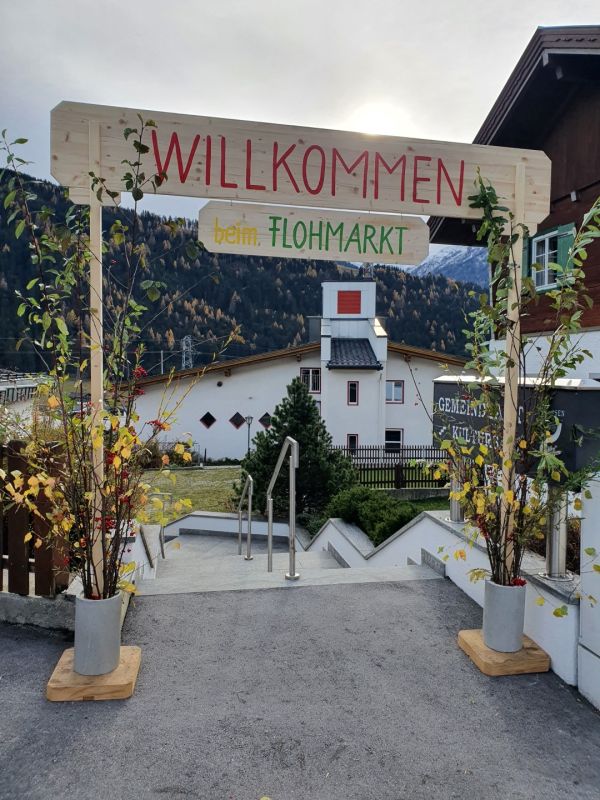 Flohmarkt „Rund ums Kind“