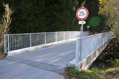 Thurnbachbrücke in Bach - Geländer erneuert