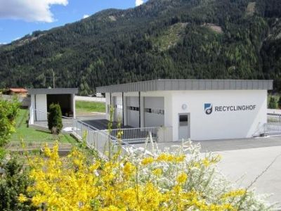 Strassen hat neuen Recyclinghof