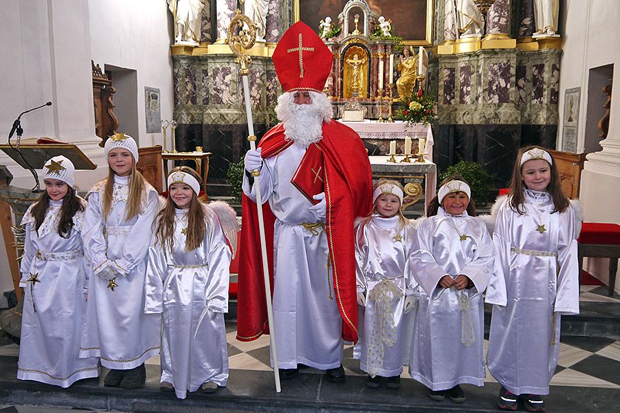 Nikolausbesuch in der Dreifaltigkeitskirche